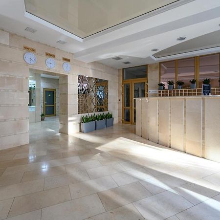Gagarin Plaza 63 Apartamento Odessa Exterior foto
