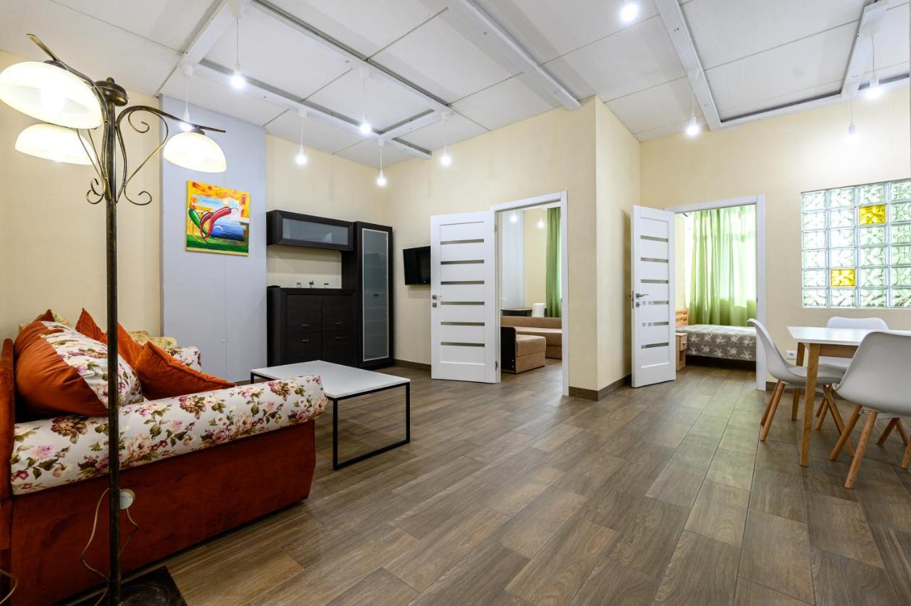 Gagarin Plaza 63 Apartamento Odessa Exterior foto