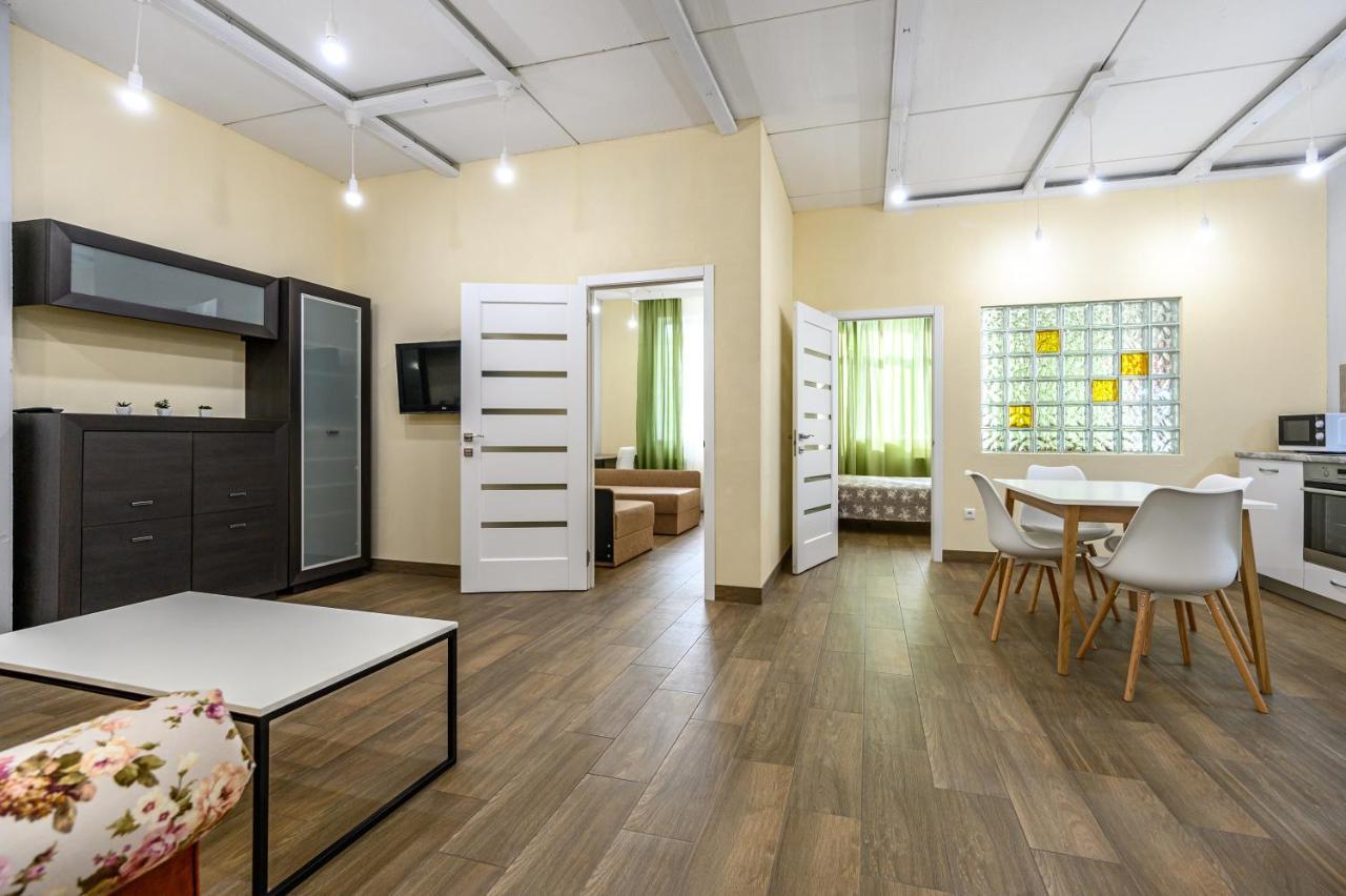 Gagarin Plaza 63 Apartamento Odessa Exterior foto